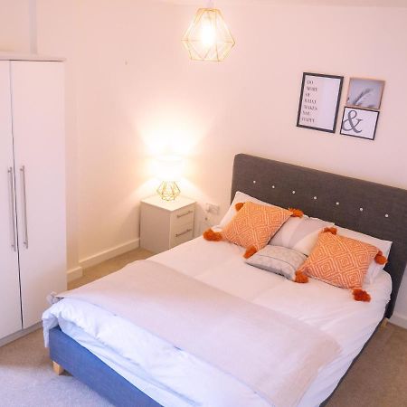 Modern Two Bed Apartment Near Stadium Manchester Exteriér fotografie
